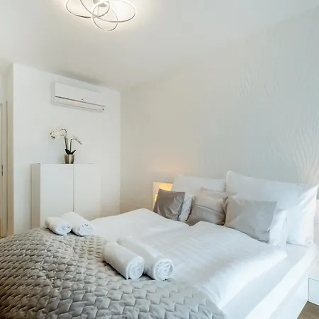 Myflat Wave Gold Premium I Apartman *